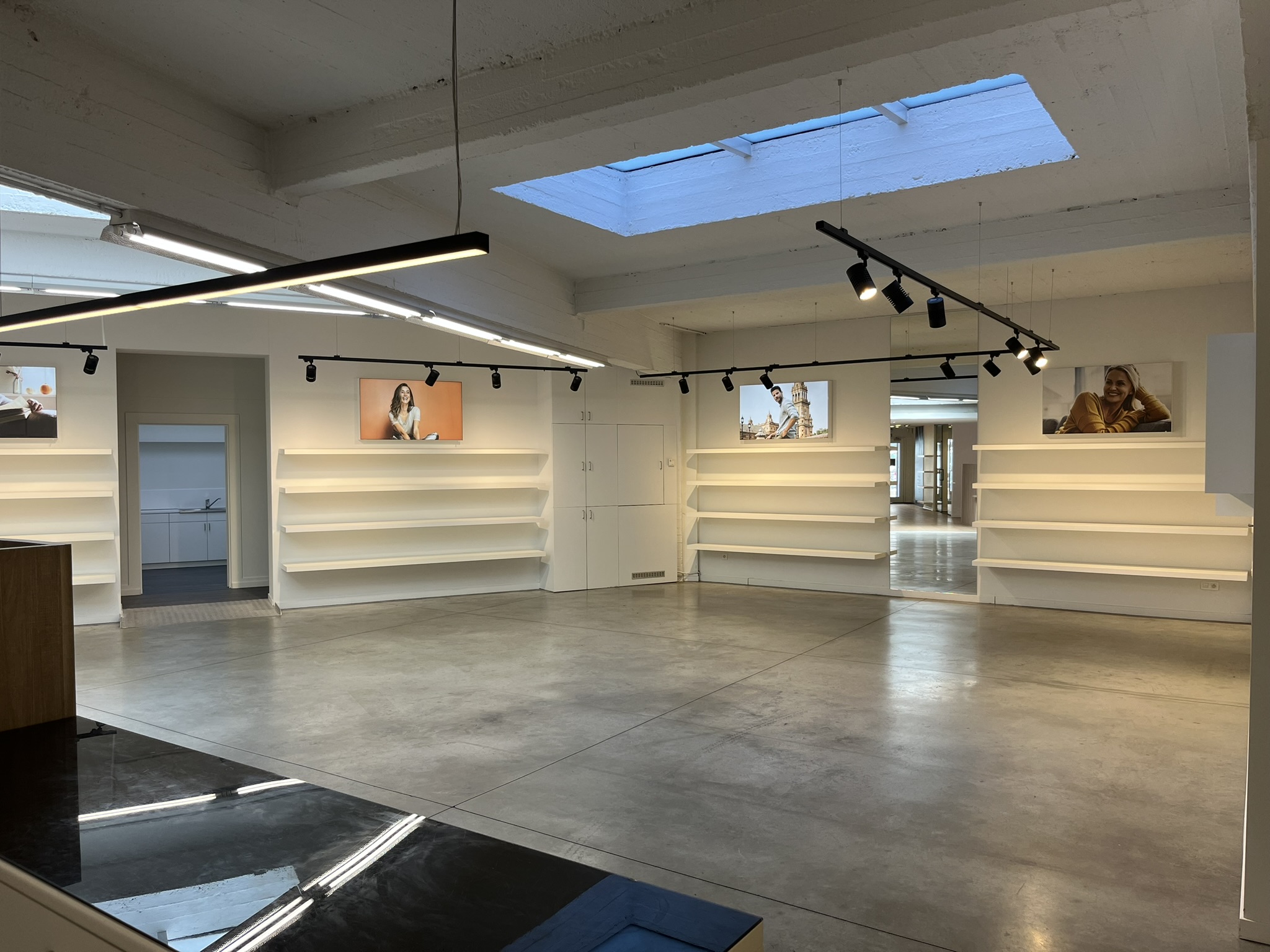 Handelsruimte Lichtkoepels Wandkunst